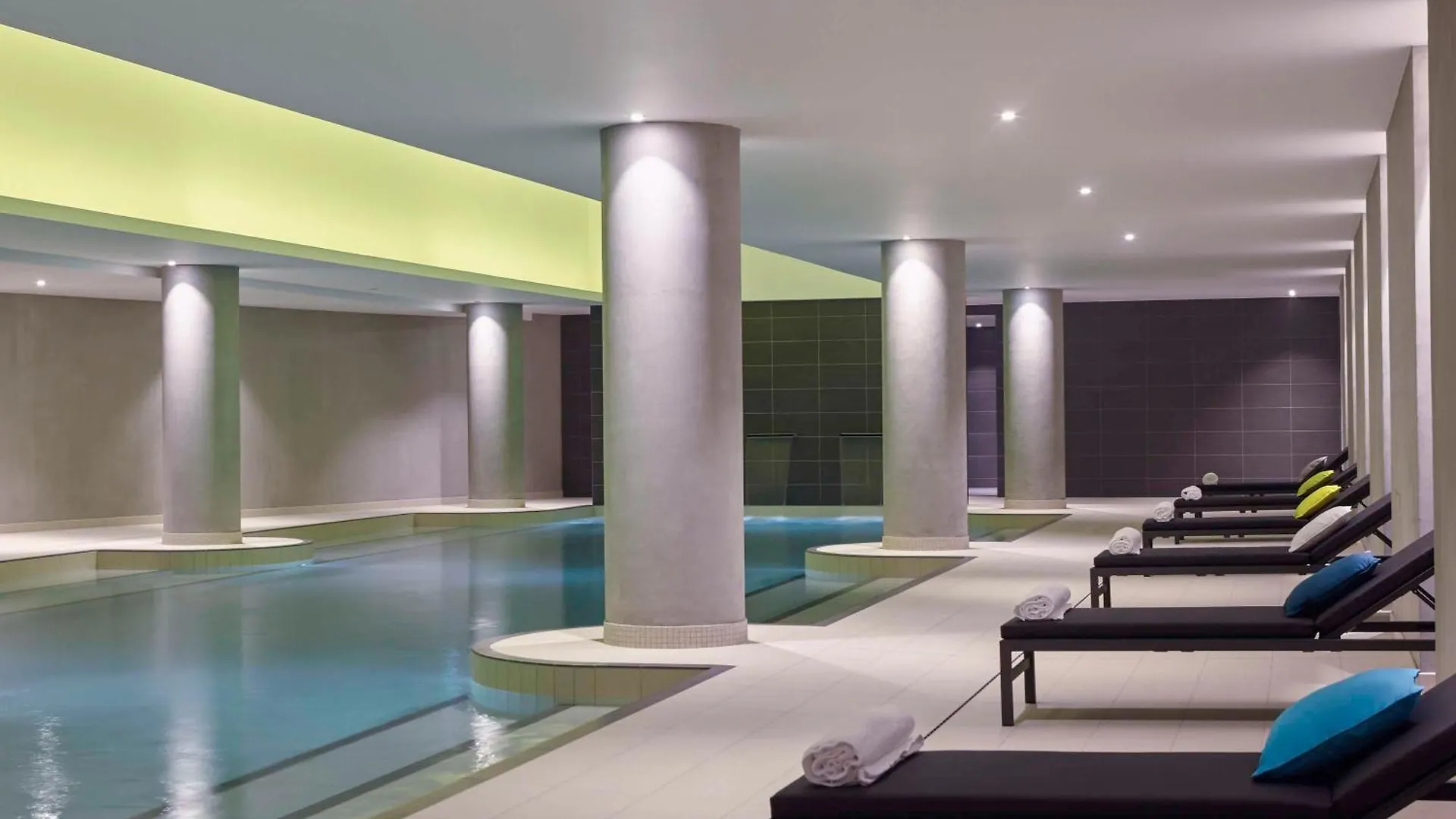 Hotel Pullman Paris Roissy Cdg Airport  Roissy-en-France
