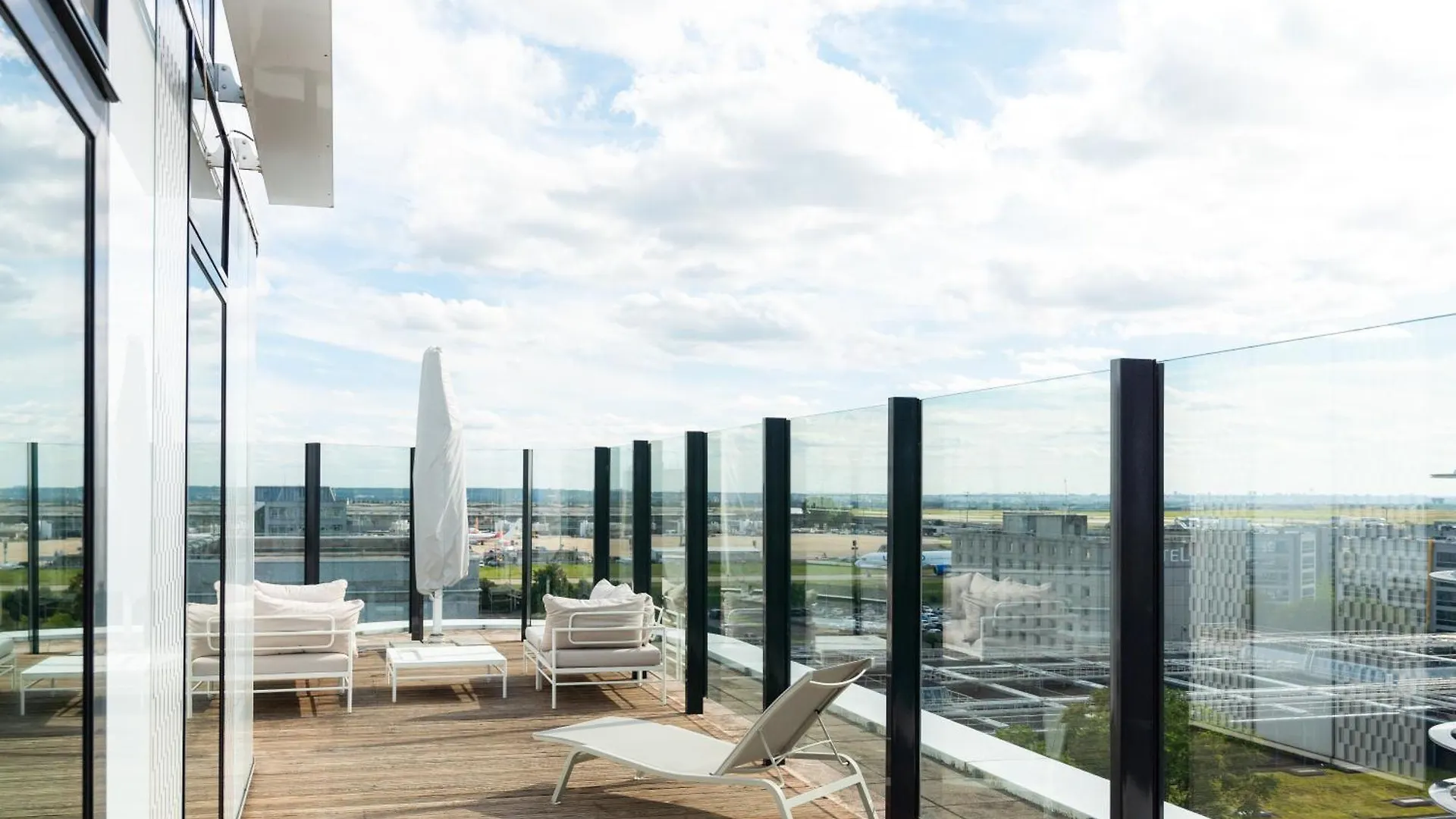 Pullman Paris Roissy Cdg Airport Hotel Le Mesnil-Amelot 4*,  France